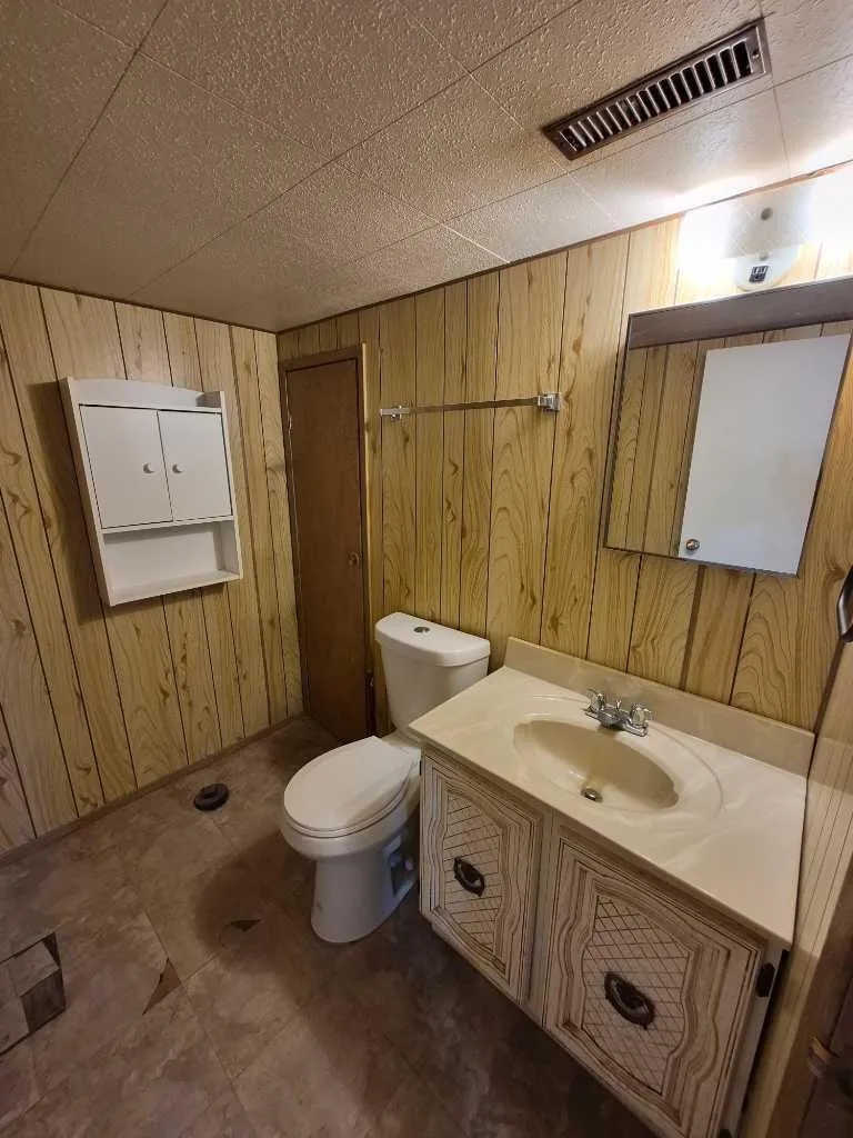 4931 54 Avenue Taber AB T1G 1H5