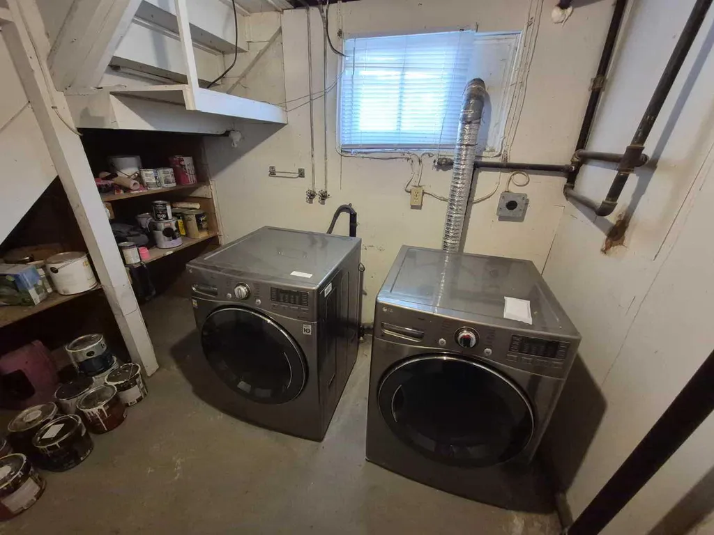 4931 54 Avenue Taber AB T1G 1H5