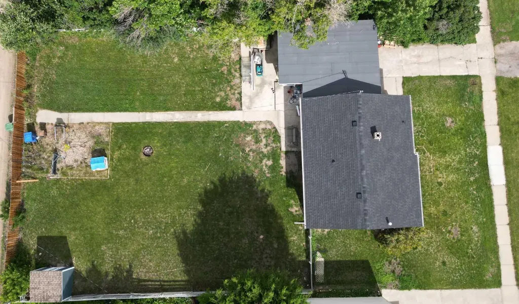 4931 54 Avenue Taber AB T1G 1H5