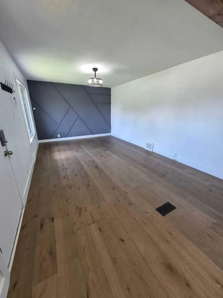 4931 54 Avenue Taber AB T1G 1H5