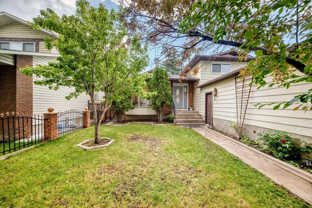 95 Templeson Way NE Calgary AB T1Y 5R1