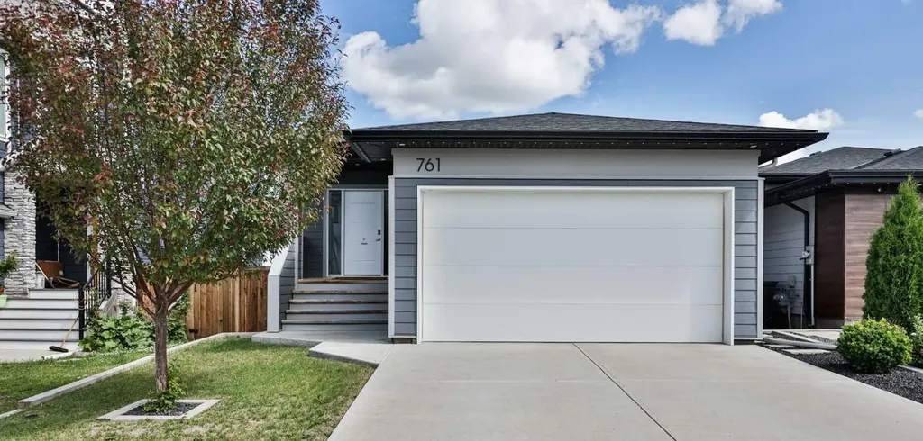 761 Atlantic Cove W Lethbridge AB T1J5S9