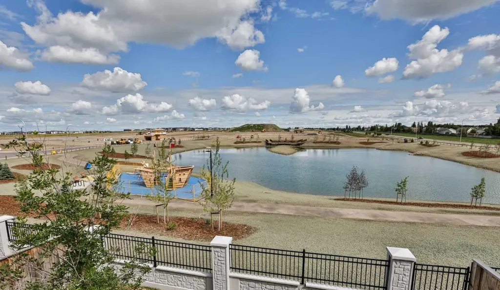 761 Atlantic Cove W Lethbridge AB T1J5S9