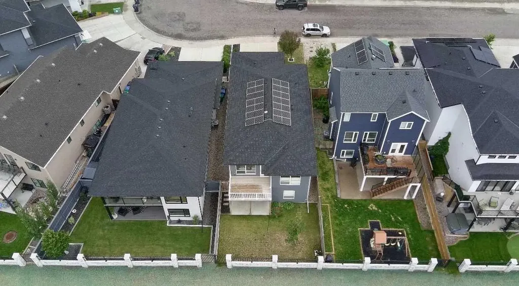 761 Atlantic Cove W Lethbridge AB T1J5S9