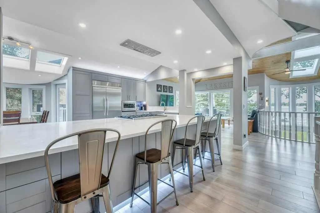 601 East Chestermere Drive Chestermere AB T1X 1A4