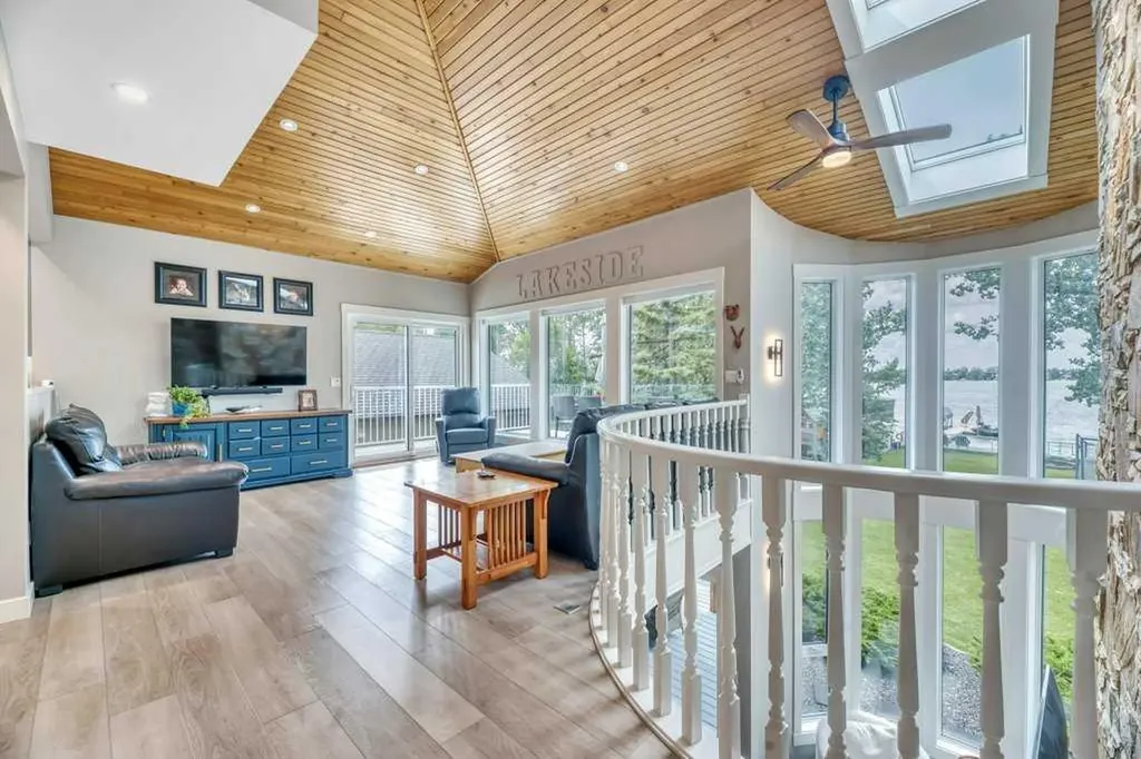 601 East Chestermere Drive Chestermere AB T1X 1A4
