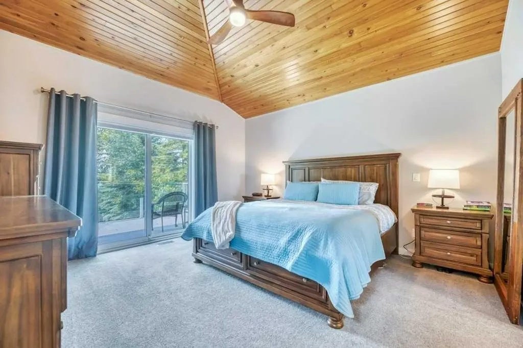 601 East Chestermere Drive Chestermere AB T1X 1A4