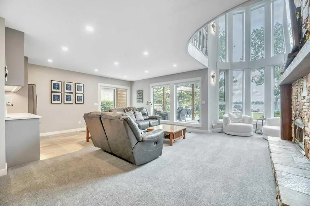 601 East Chestermere Drive Chestermere AB T1X 1A4
