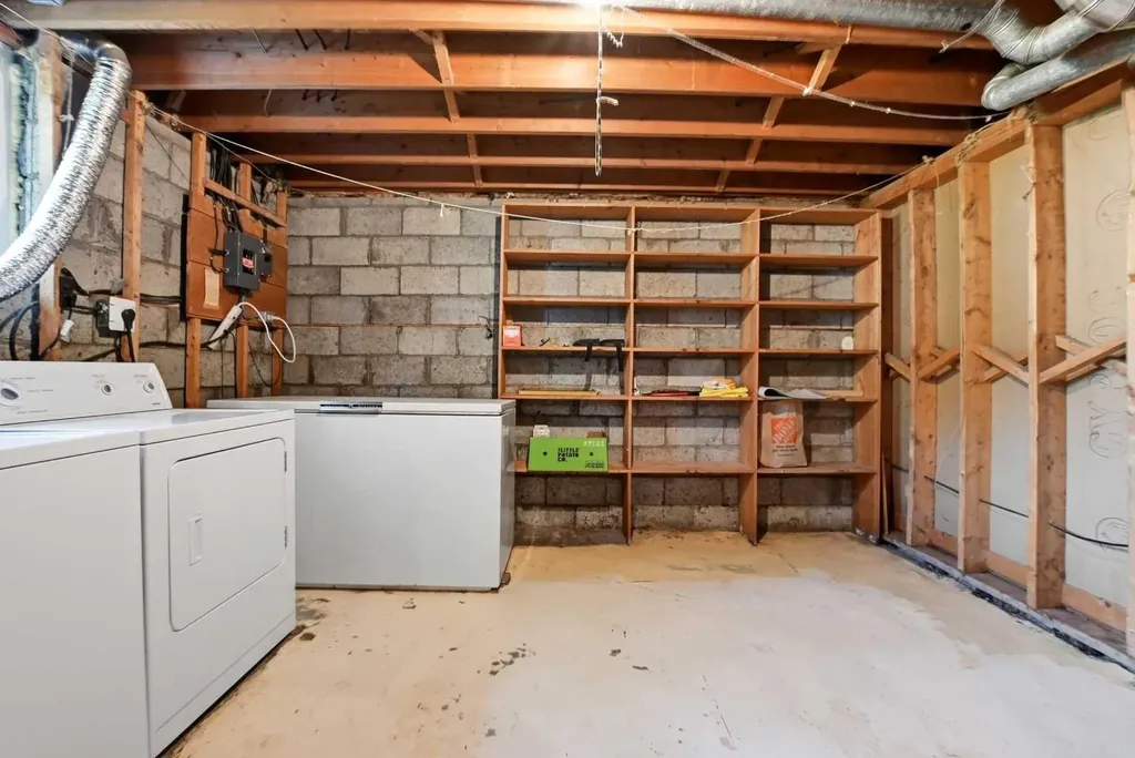 5114 44 Street Red Deer AB T4N 1J1