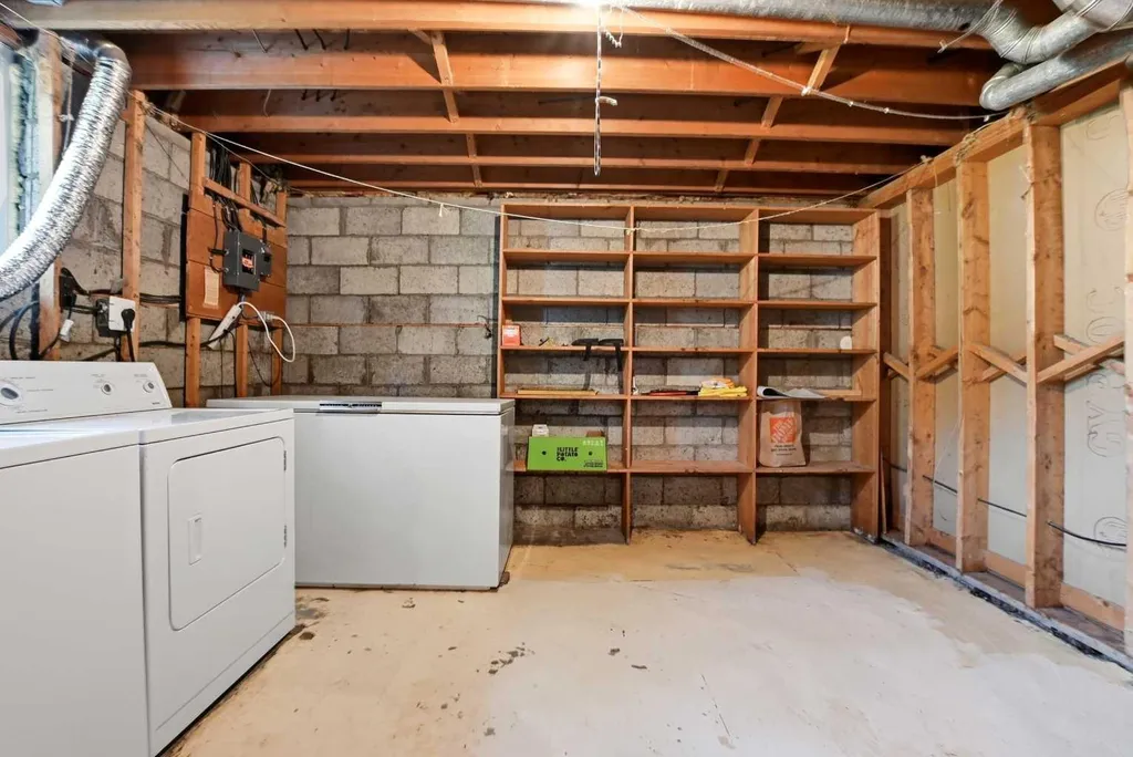 5114 44 Street Red Deer AB T4N 1J1