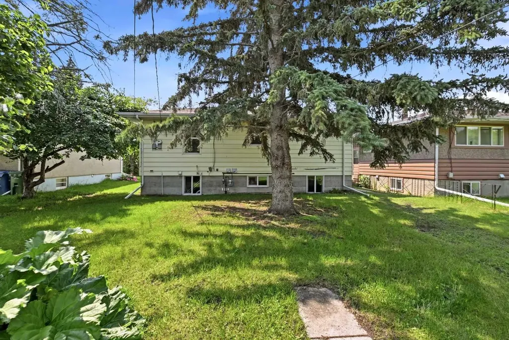 5114 44 Street Red Deer AB T4N 1J1