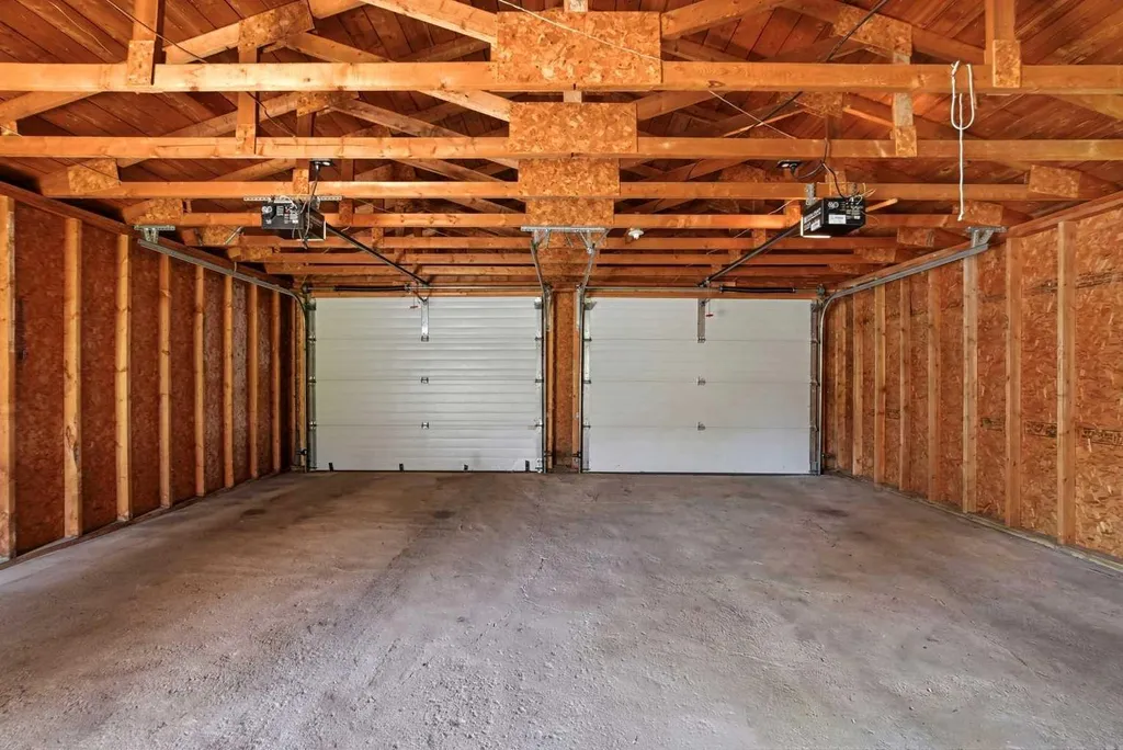 5114 44 Street Red Deer AB T4N 1J1