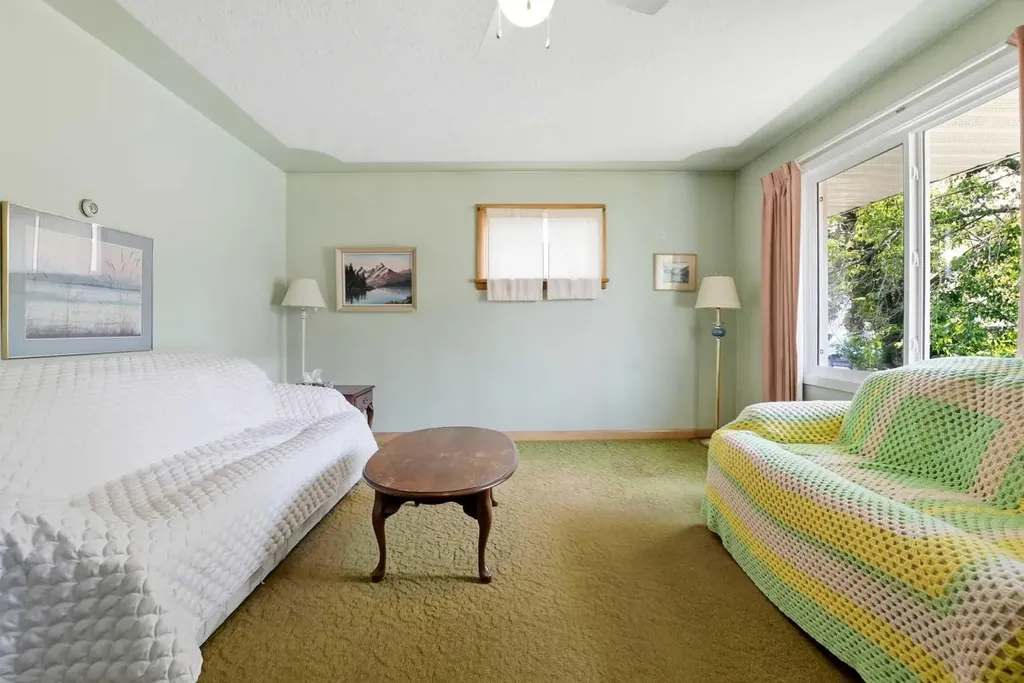 5114 44 Street Red Deer AB T4N 1J1