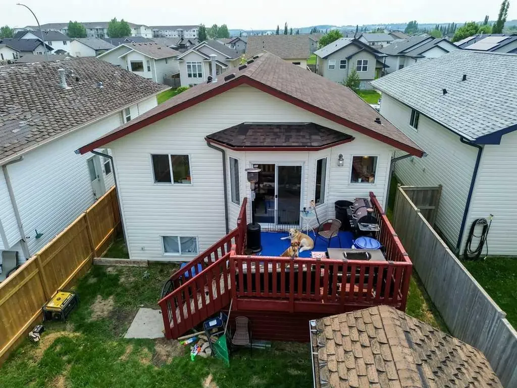28 Hunter Road Sylvan Lake AB T4S 2L6