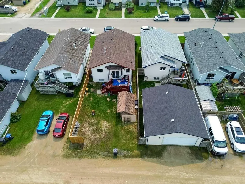 28 Hunter Road Sylvan Lake AB T4S 2L6