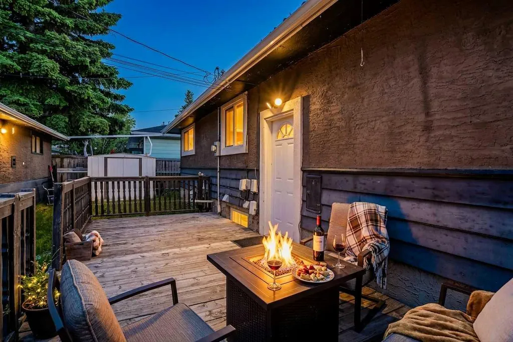 4703 Waverley Drive SW Calgary AB T3C2P5
