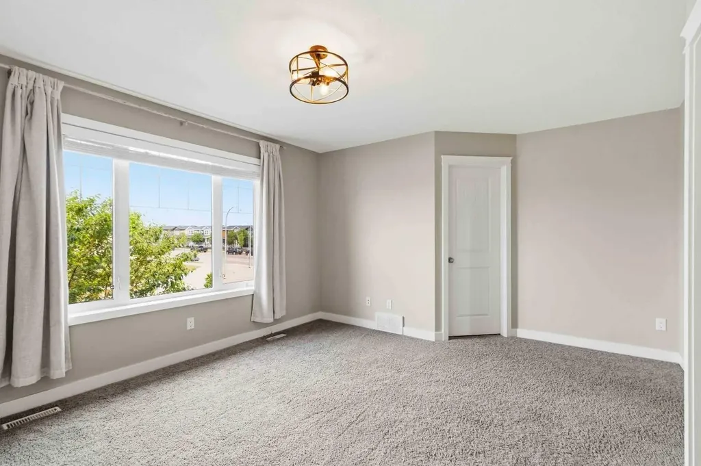 445 Heritage Drive Fort Mcmurray AB T9L 1S4