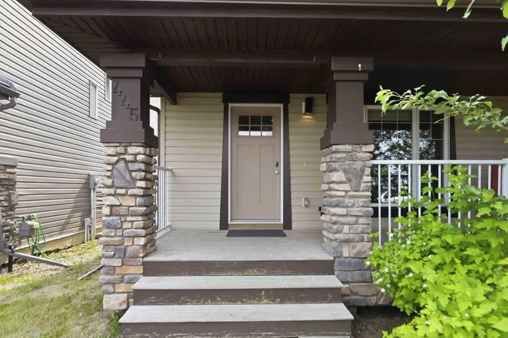 445 Heritage Drive Fort Mcmurray AB T9L 1S4