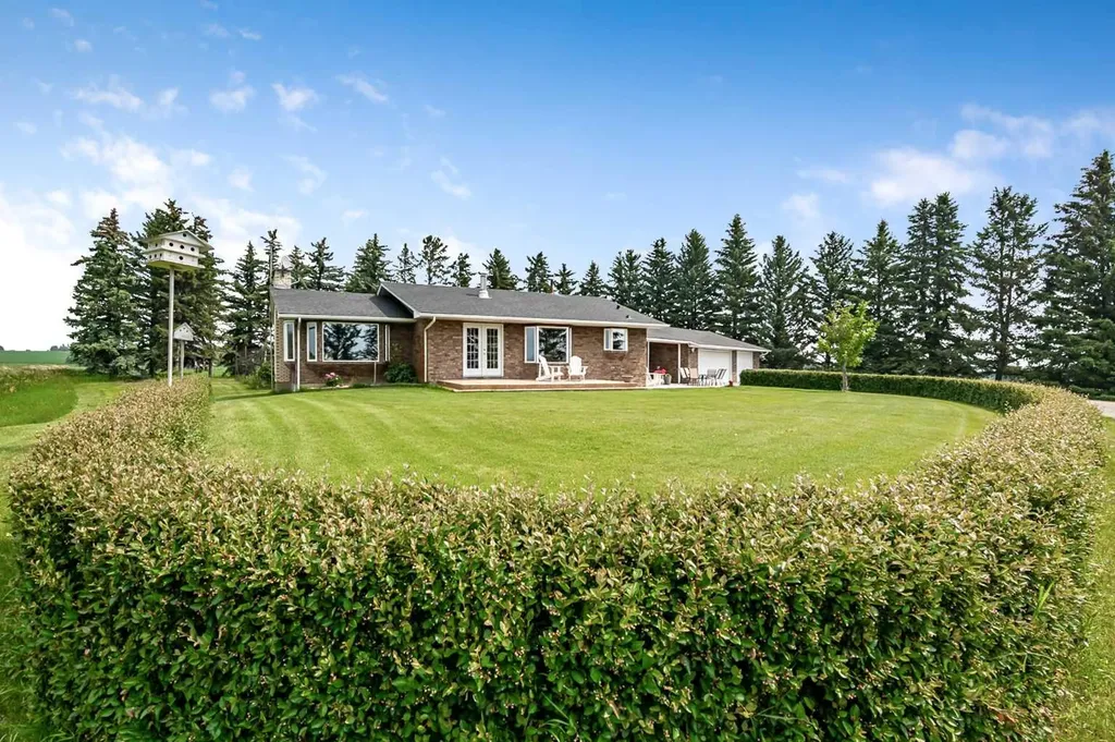 338076 Meridian Street Rural Foothills County AB T1S7B3