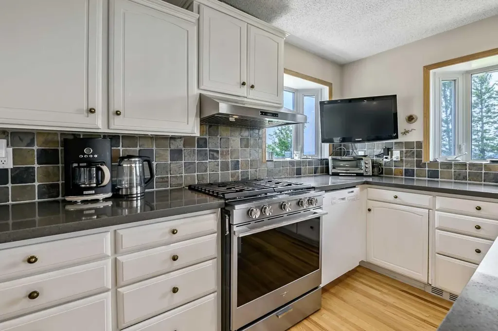 338076 Meridian Street Rural Foothills County AB T1S7B3