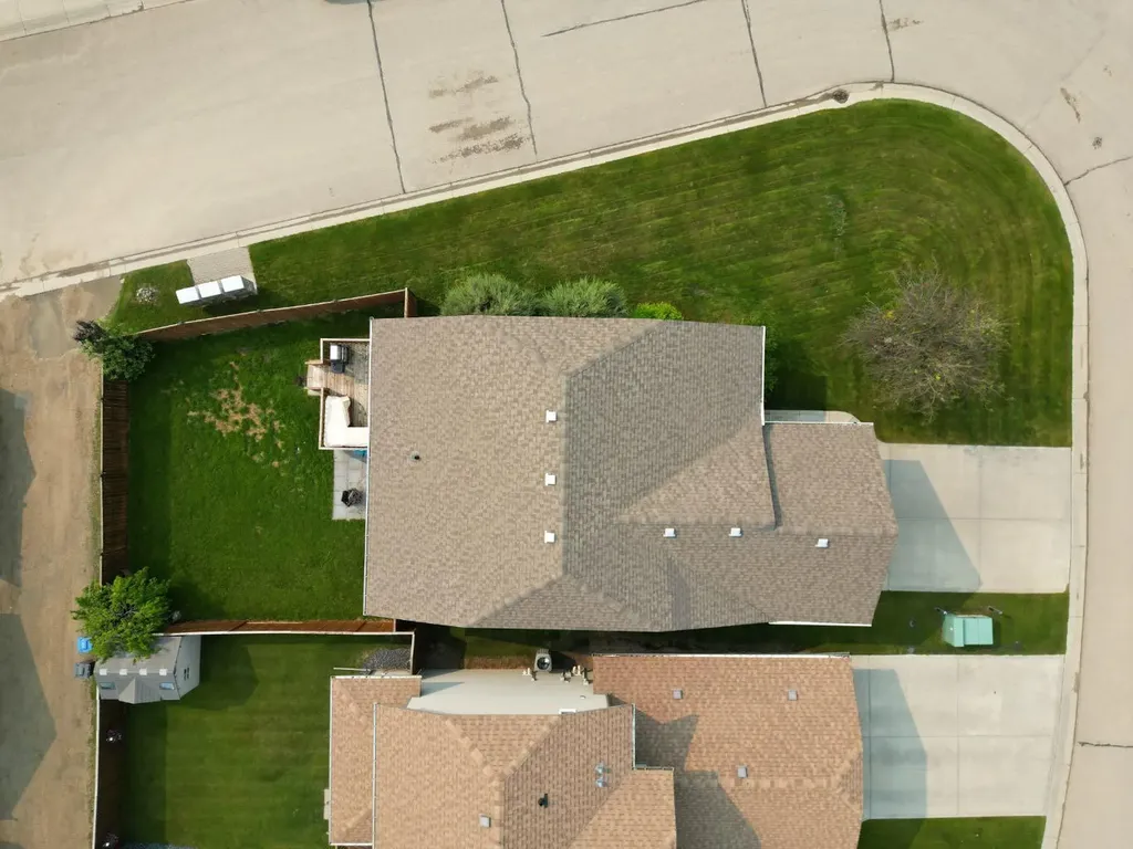44 Bowman Circle Sylvan Lake AB T4S 0H9