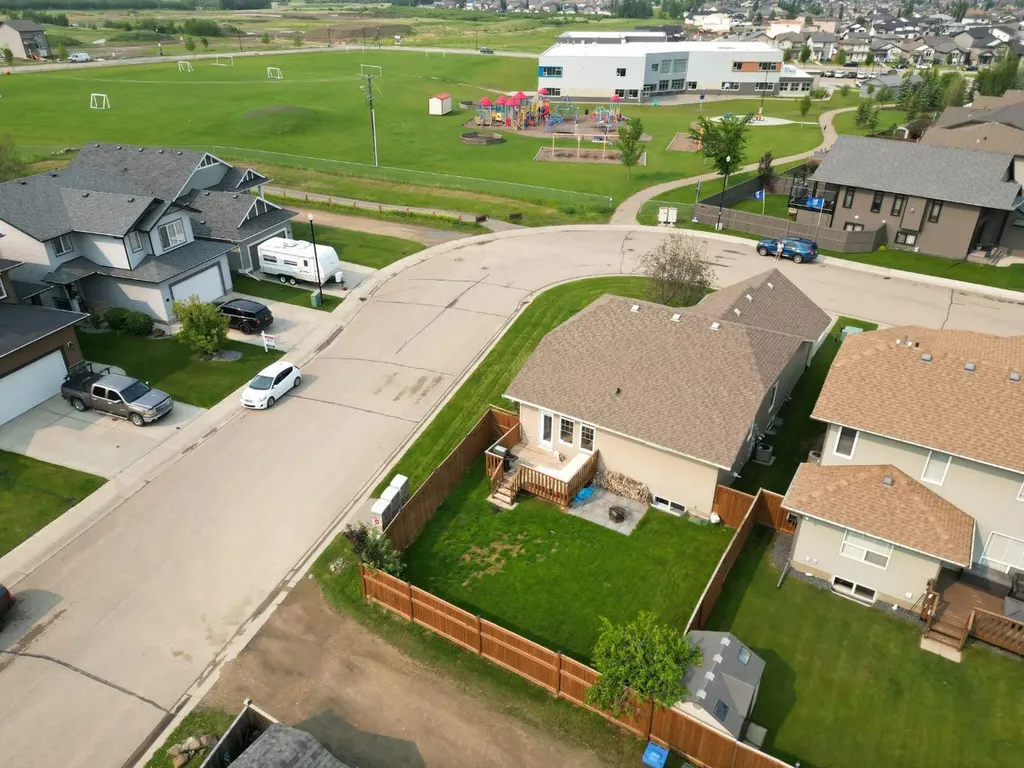 44 Bowman Circle Sylvan Lake AB T4S 0H9