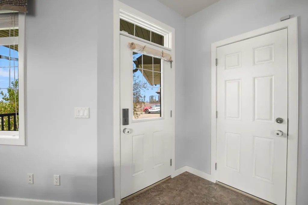 44 Bowman Circle Sylvan Lake AB T4S 0H9