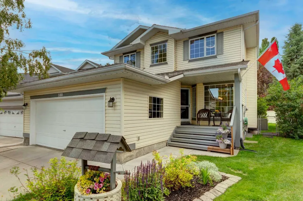 188 Mt Selkirk Close SE Calgary AB T2Z 2R5