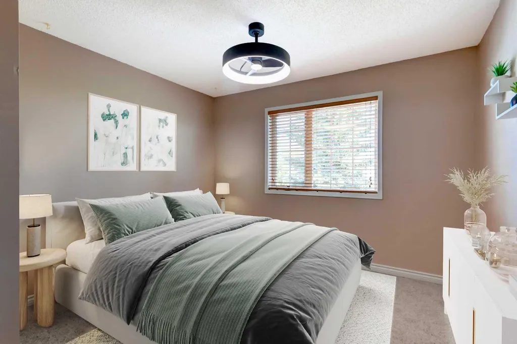 188 Mt Selkirk Close SE Calgary AB T2Z 2R5