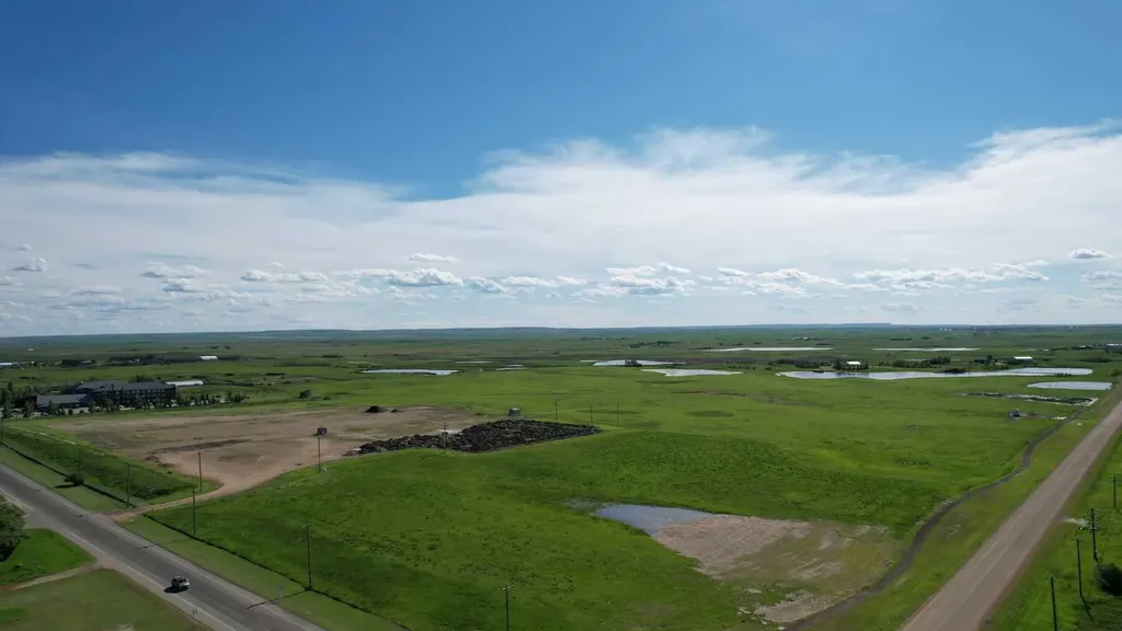 605 Palliser Trail Hanna AB T0J1P0