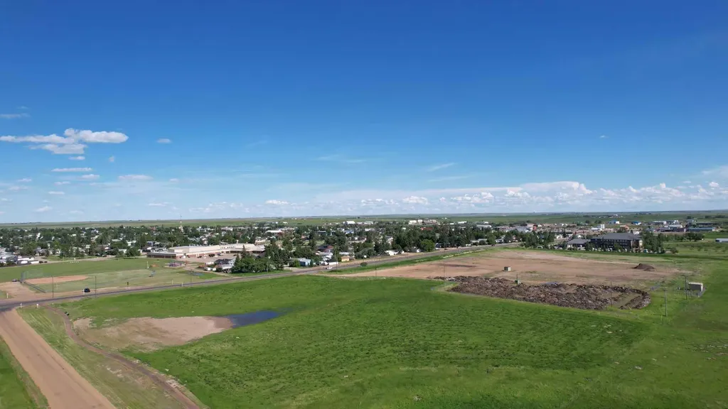 605 Palliser Trail Hanna AB T0J1P0