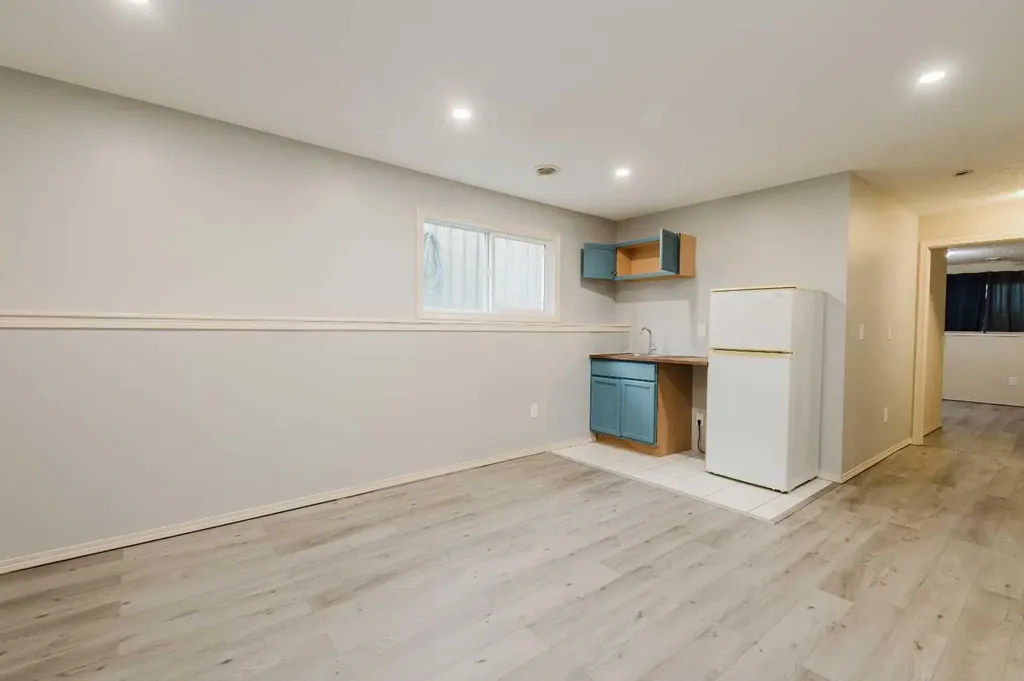 8610- 102a Avenue Grande Prairie AB T8X0B5