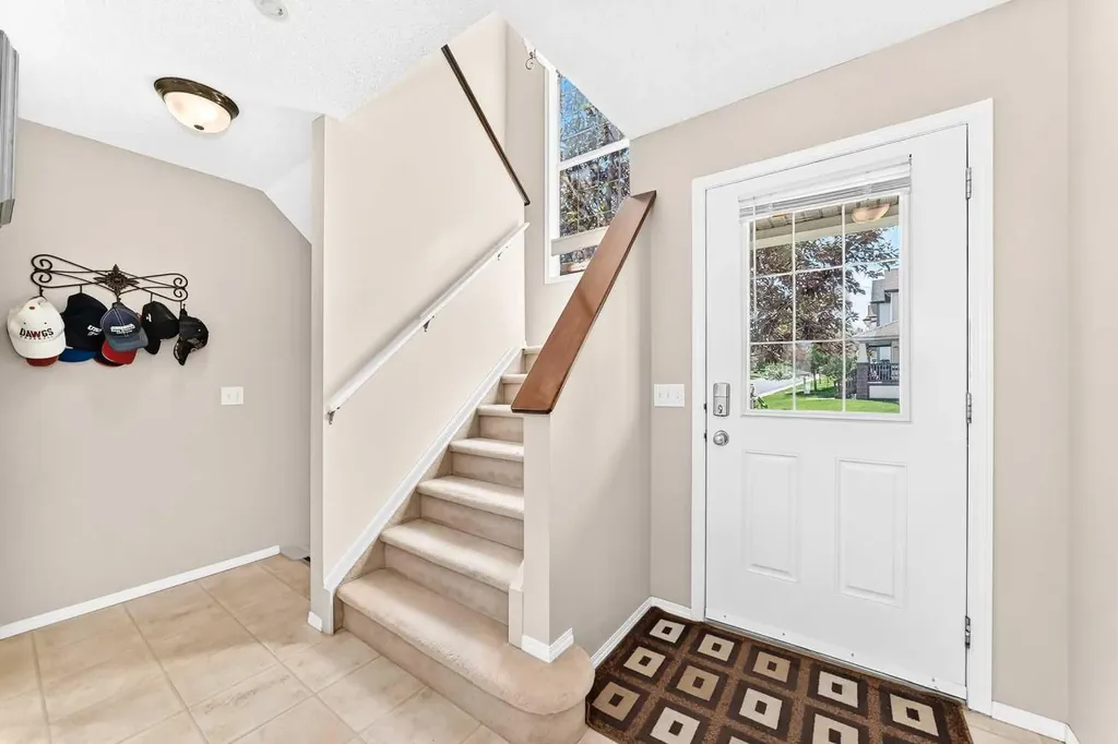 6 Cimarron Grove Way Okotoks AB T1S 2H1