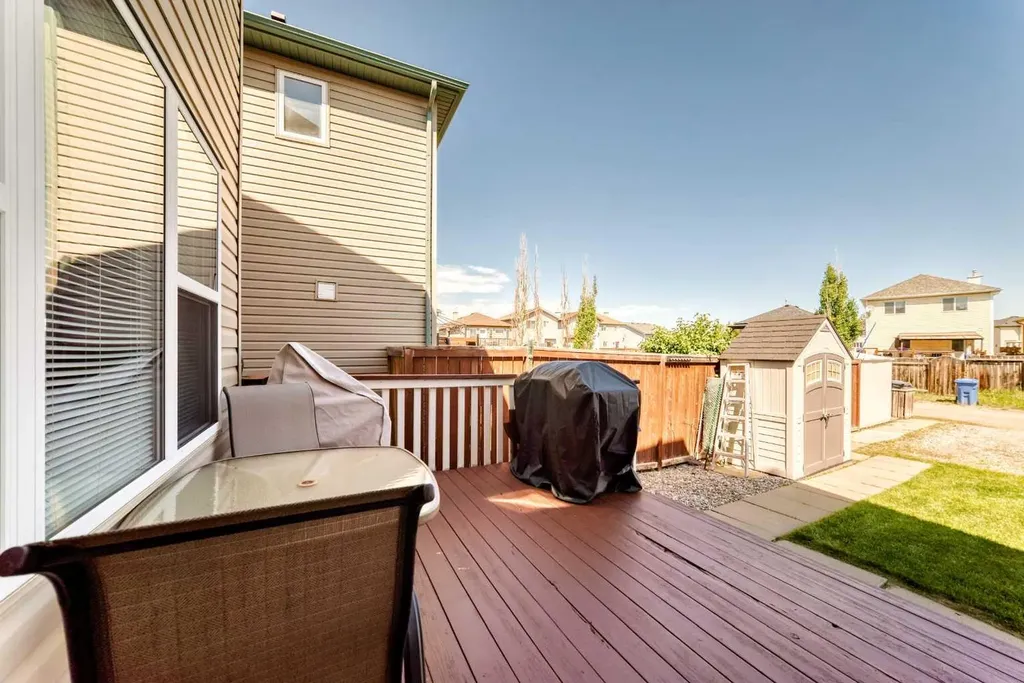 6 Cimarron Grove Way Okotoks AB T1S 2H1