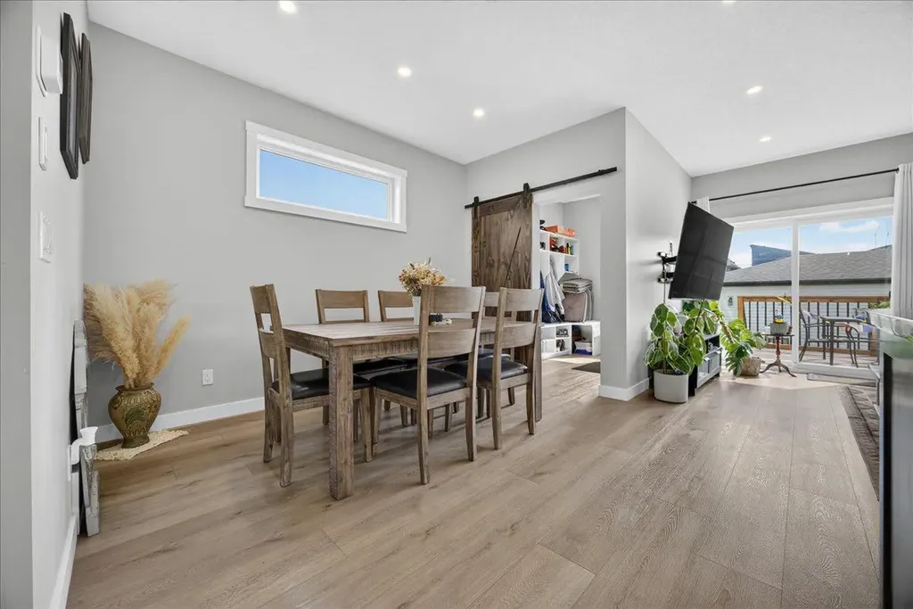 4620 81 Street NW Calgary AB T3B2P6
