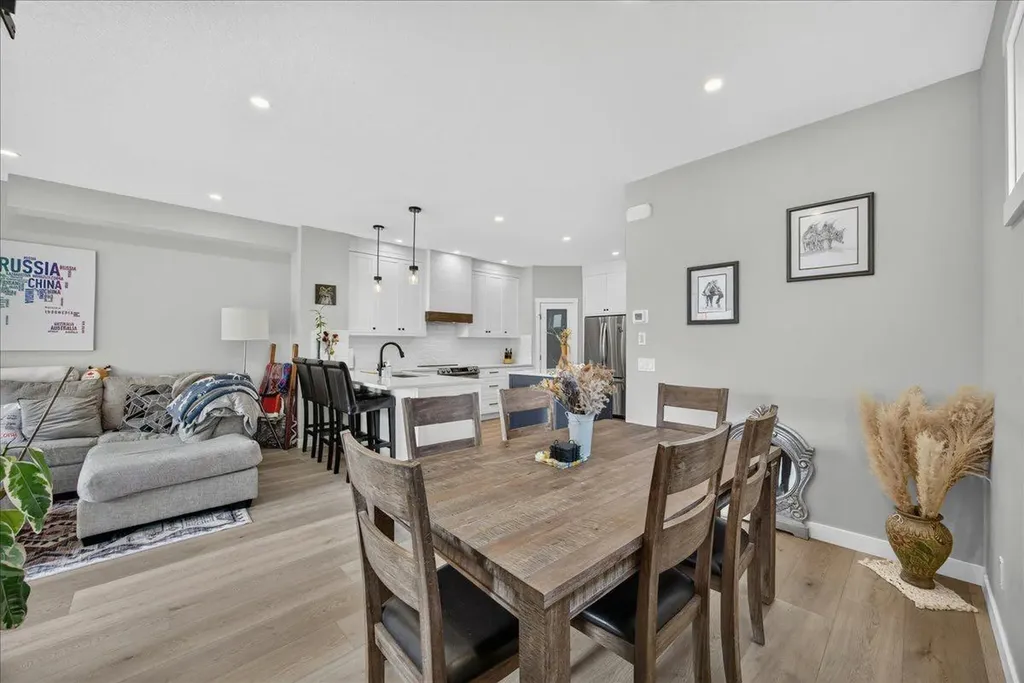 4620 81 Street NW Calgary AB T3B2P6