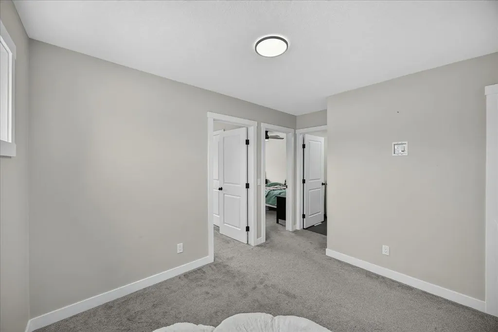 4620 81 Street NW Calgary AB T3B2P6