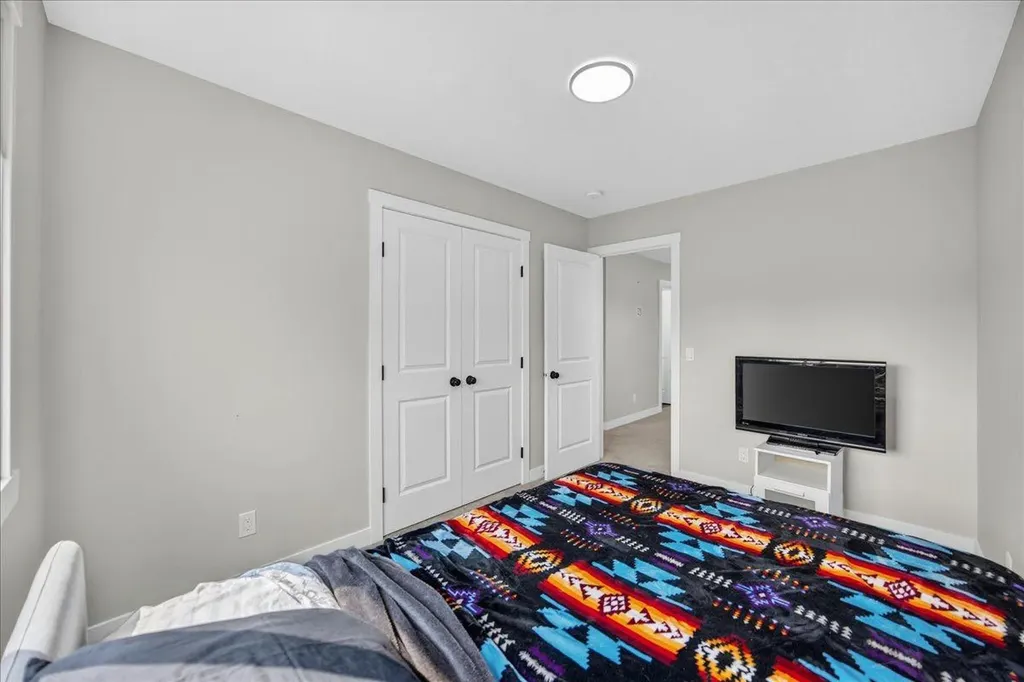 4620 81 Street NW Calgary AB T3B2P6