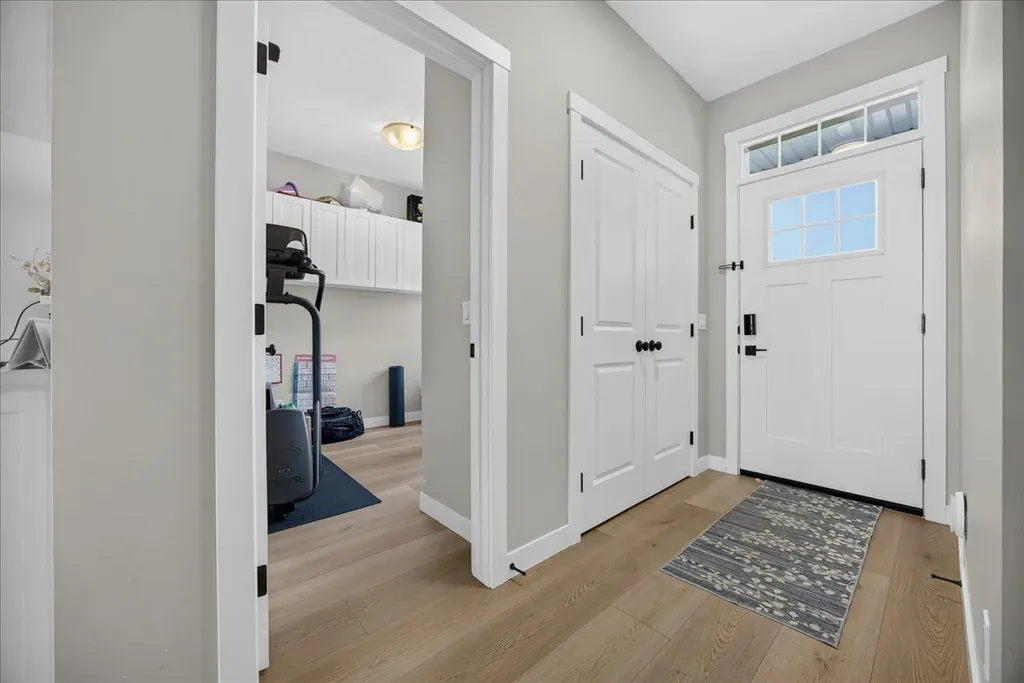 4620 81 Street NW Calgary AB T3B2P6