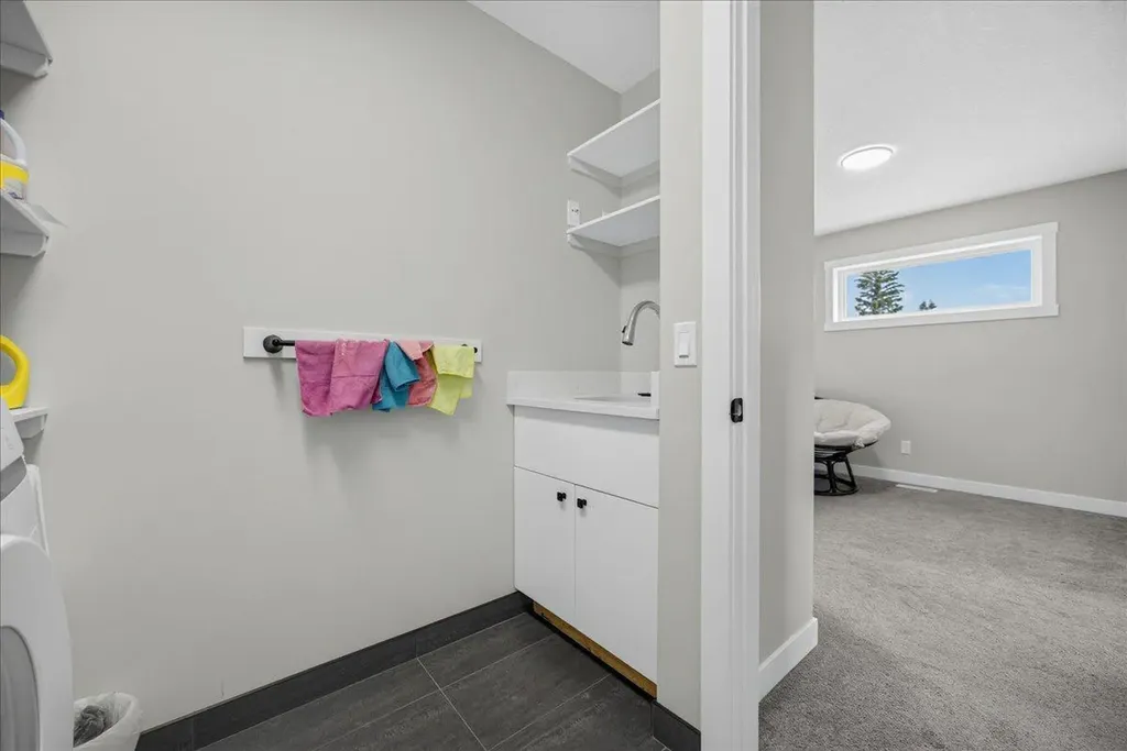 4620 81 Street NW Calgary AB T3B2P6