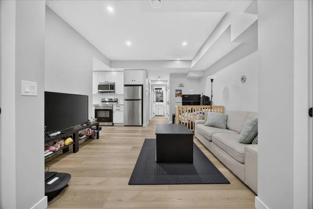 4620 81 Street NW Calgary AB T3B2P6