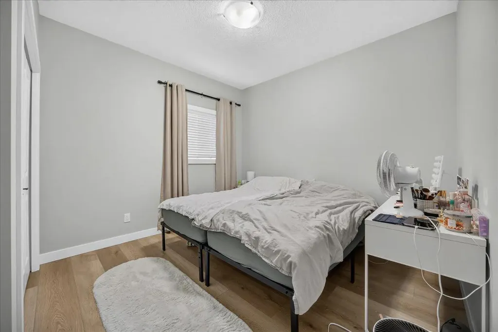4620 81 Street NW Calgary AB T3B2P6