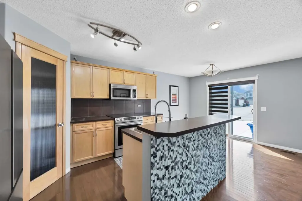283 Taralake Landing NE Calgary AB T3J0E9