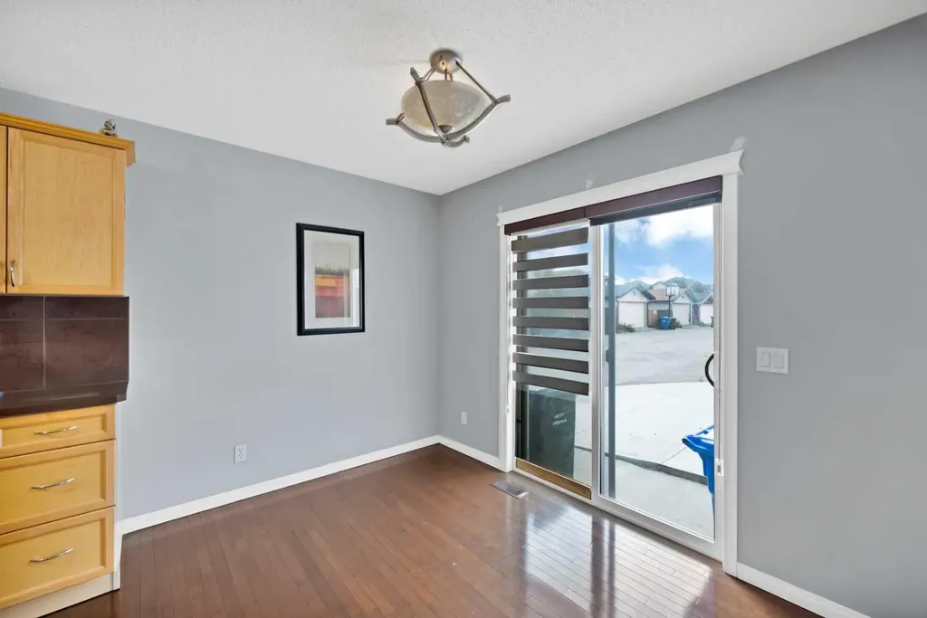 283 Taralake Landing NE Calgary AB T3J0E9