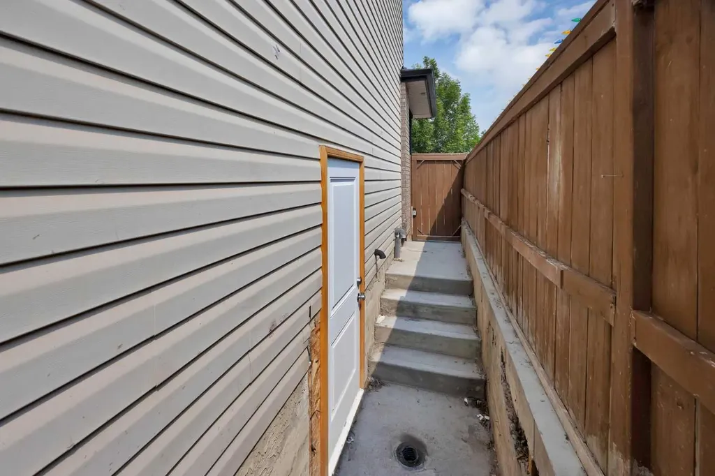 283 Taralake Landing NE Calgary AB T3J0E9