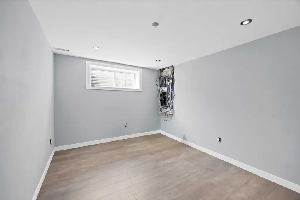 283 Taralake Landing NE Calgary AB T3J0E9