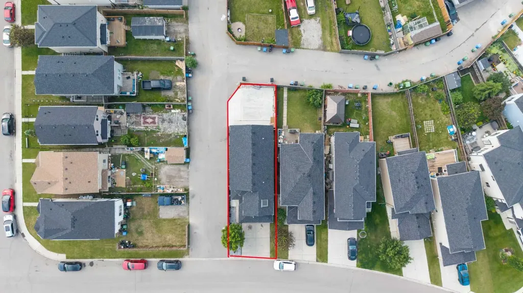 283 Taralake Landing NE Calgary AB T3J0E9