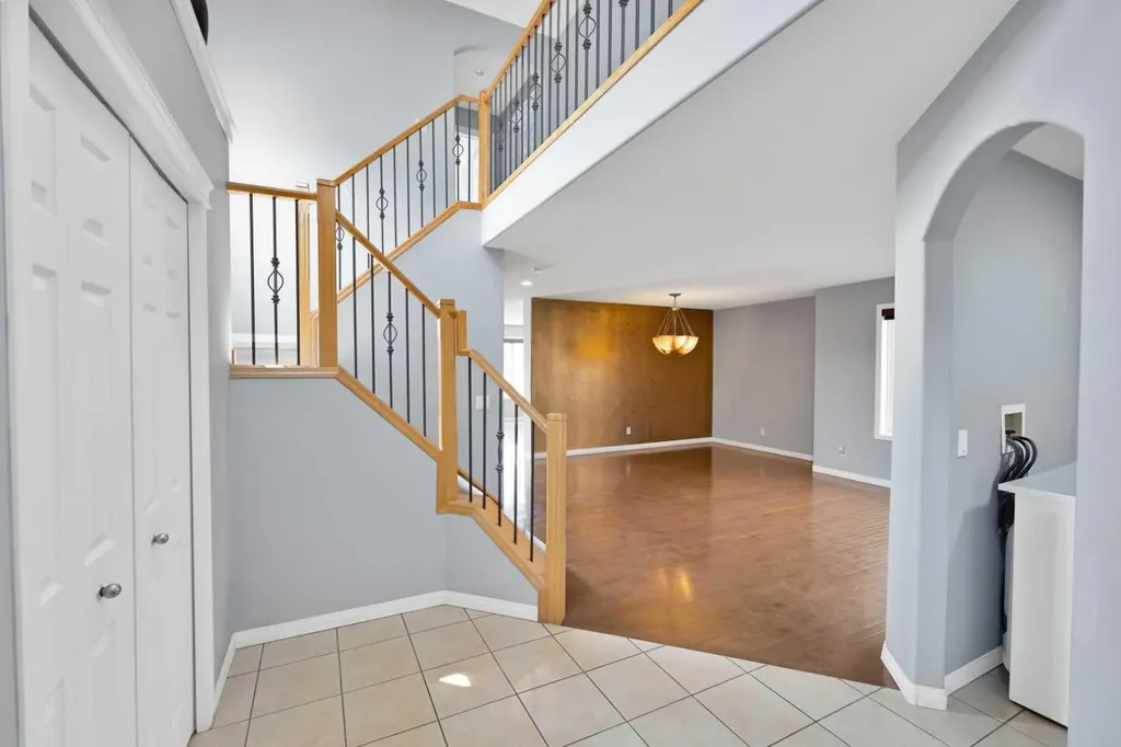 283 Taralake Landing NE Calgary AB T3J0E9