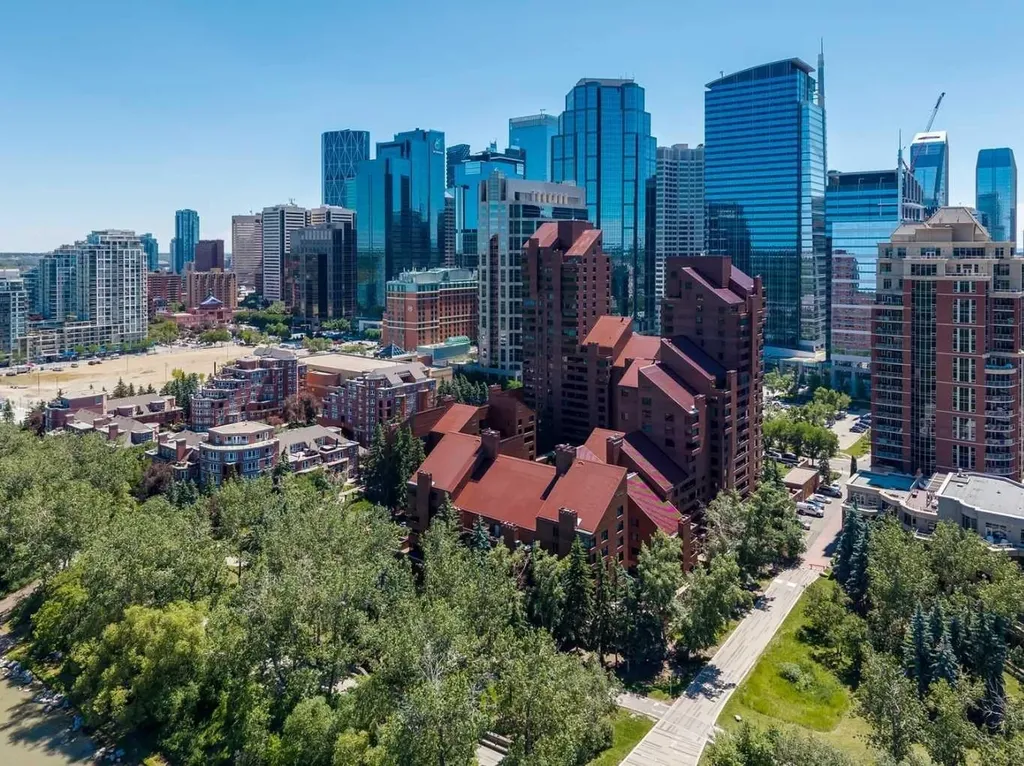 500 Eau Claire Avenue SW Calgary AB T2P 3R8