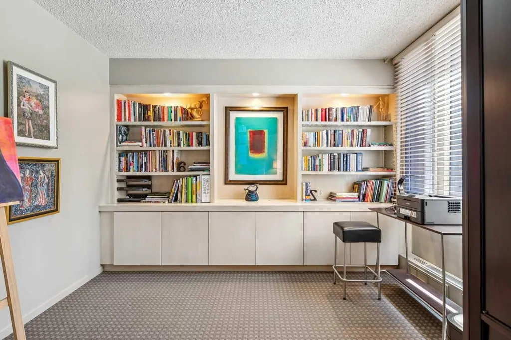 500 Eau Claire Avenue SW Calgary AB T2P 3R8